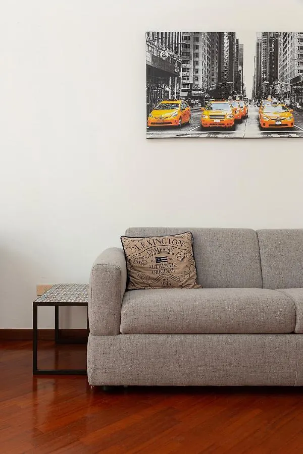 Apartment Flat In Citylife Near Metro! Milan Italy
